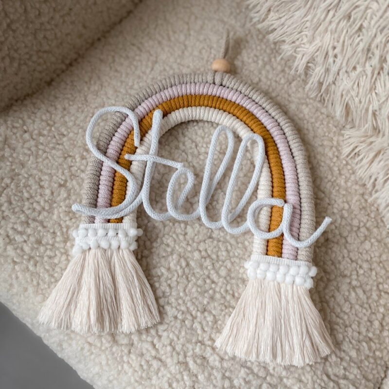 Névre szóló szivárvány dekor -okker